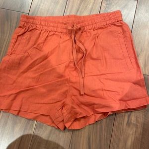Shorts/ orange